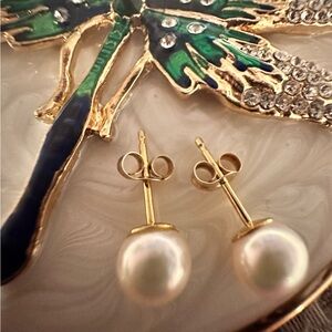 Estate 14k gold 6mm Pearl Stud Earrings